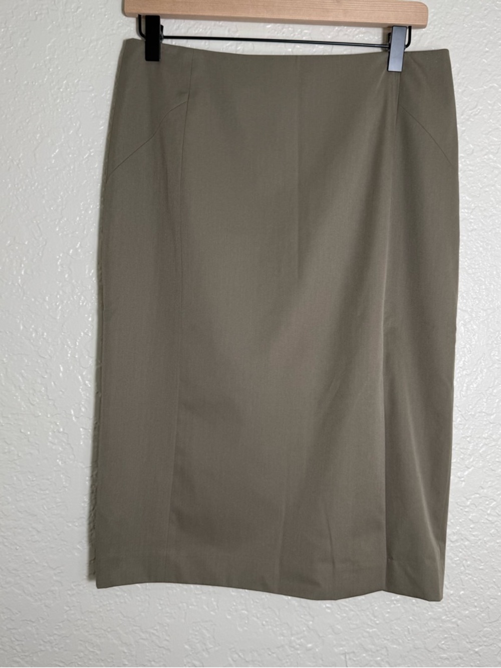 ANTONIO MELANI Khaki Green Pencil Skirt Size 6 Professional Business Minimalist